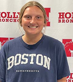 Headshot of student athlete Maggie Boehm